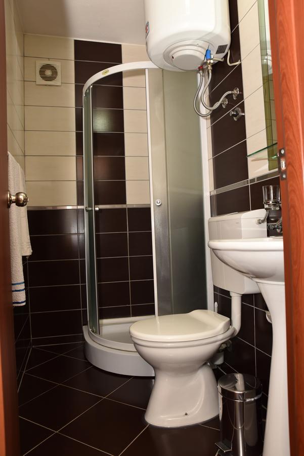 Guest House Evropa 乌尔齐尼 外观 照片